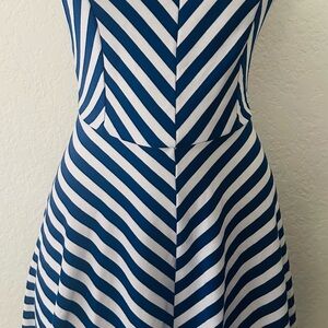 Blue and White Midi A-line Dress with Sleeveless Design and Scoop Neck